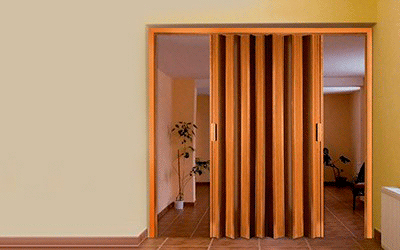 ¿Qué son las puertas plegables de madera?